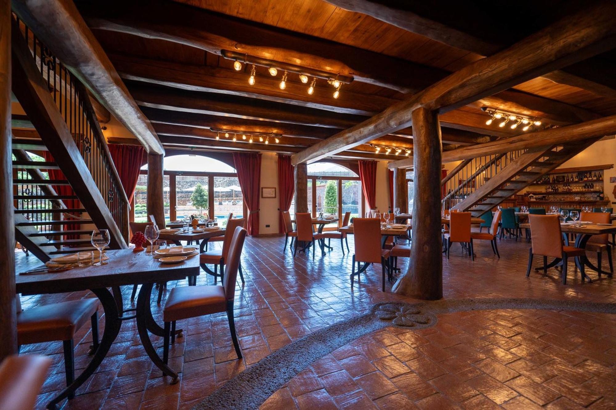 Etna Quota Mille Boutique Hotel, Typical Sicilian Food & Wine Рандаццо Екстер'єр фото